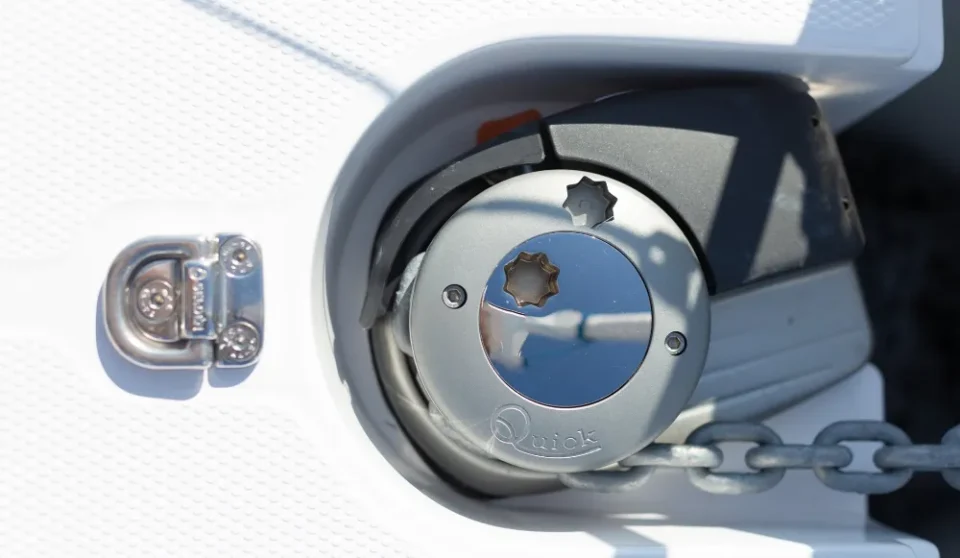 Резервни части и аксесоари